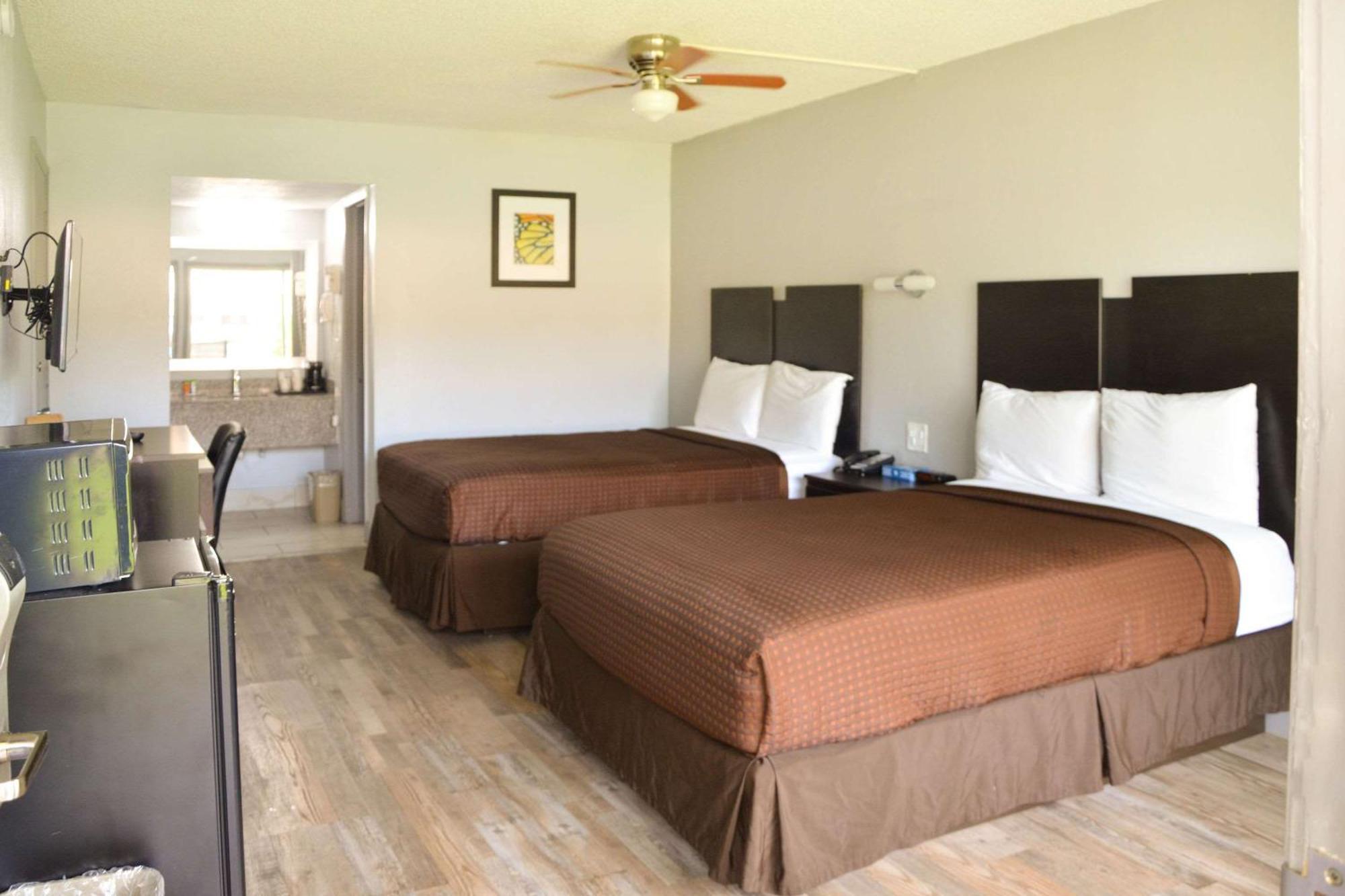 Rodeway Inn Sun City Center Eksteriør bilde