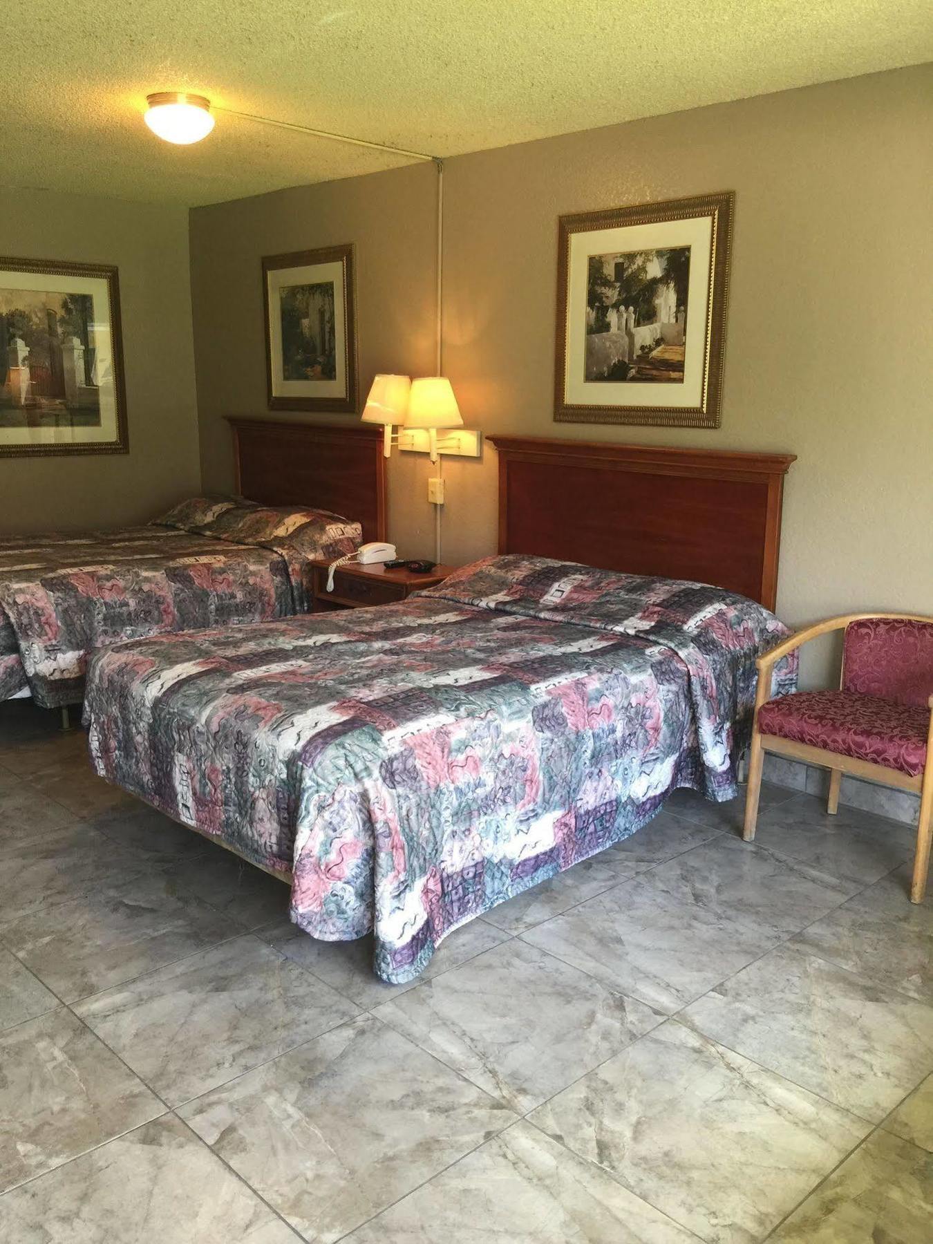 Rodeway Inn Sun City Center Eksteriør bilde
